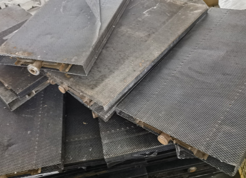 Daur Ulang Sampah Titanium