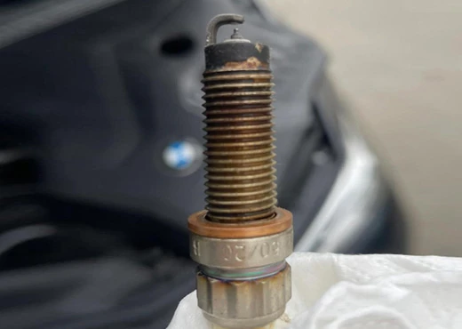 Daur Ulang Busi Iridium-Platinum NGK8S